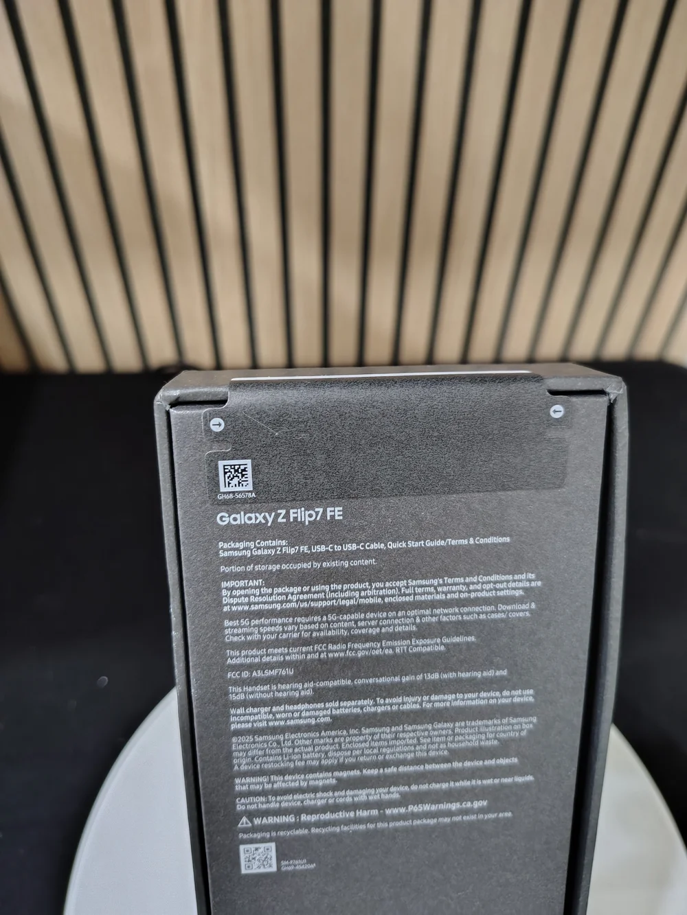 Samsung Galaxy Z Flip7 FE Brand New Unlocked 256GB